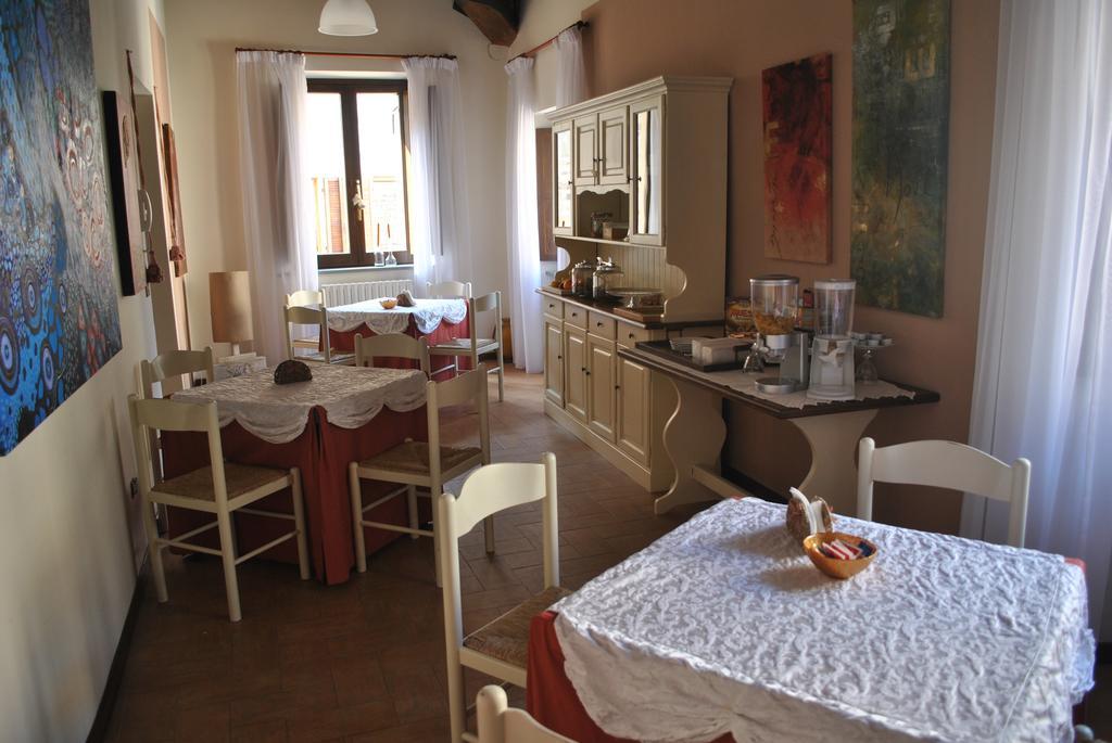 Bed and Breakfast Palazzo Bonfranceschi à Belforte del Chienti Extérieur photo